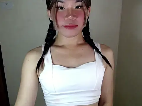 Snapshot of dazzlingcarol chatting on 03.22.26 dazzlingcarol online show from 03.22.26