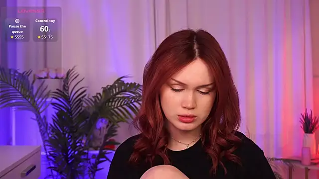 Snapshot of Remy_Foxx chatting on 12.16.25 Remy Foxx online show from 12.16.25