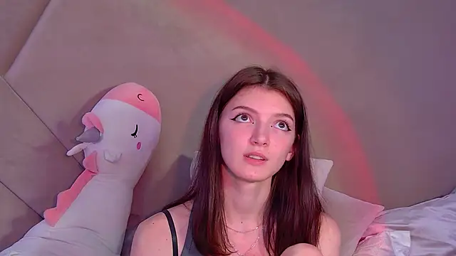 Snapshot of SophiaProve chatting on 12.05.25 SophiaProve online show from 12.05.25