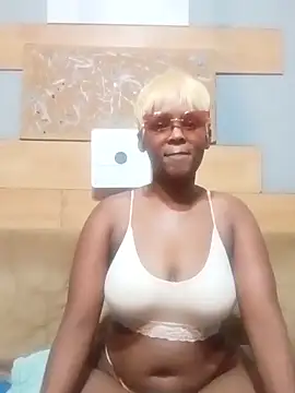 CurvyBabe36 online show from 04.08.26