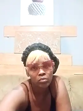 CurvyBabe36 online show from 04.12.26