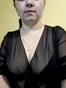 Snapshot of Vitalina282128 chatting on 11.19.25 Vitalina282128 online show from 11.19.25