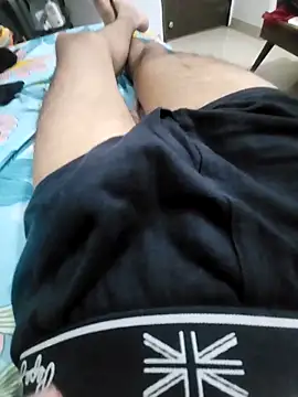 Snapshot of Noxvorlen chatting on 11.18.25 Noxvorlen online show from 11.18.25