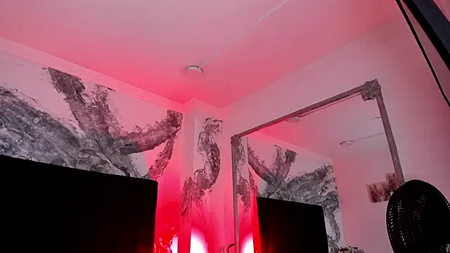 Snapshot of lilithDraven_ chatting on 02.16.26 lilithDraven online show from 02.16.26