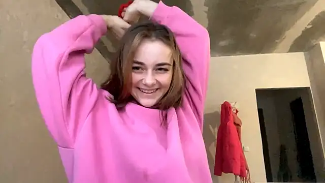 GeralynChiszar online show from 11.12.25