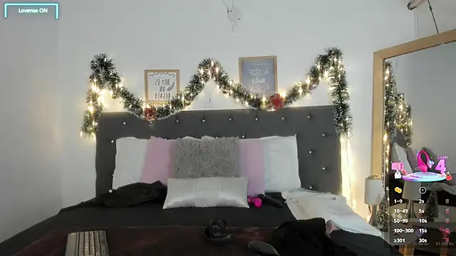 Sara puertaa  online show from 12.16.25