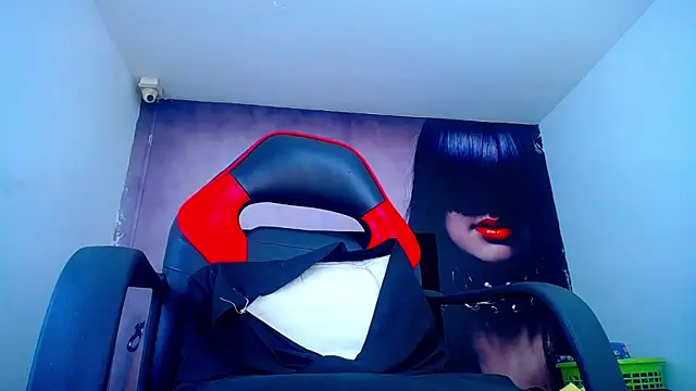 DOMINIT HOTS7 online show from 11.12.25