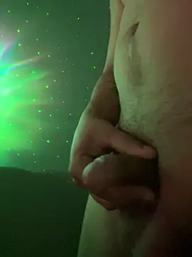 Snapshot of Aronxl chatting on 12.03.25 Aronxl online show from 12.03.25