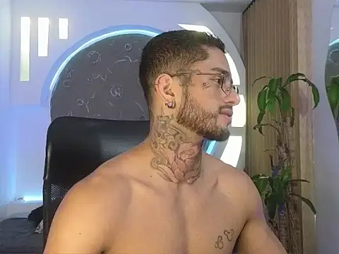 Snapshot of Alanrodgers chatting on 02.11.26 Alanrodgers online show from 02.11.26