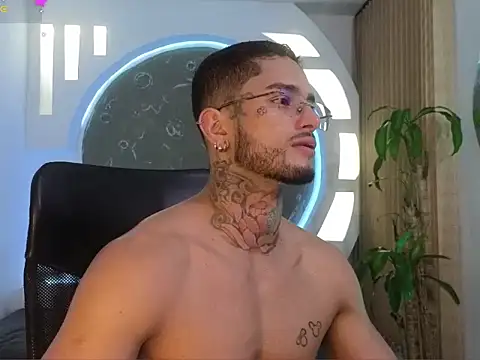 Snapshot of Alanrodgers chatting on 02.12.26 Alanrodgers online show from 02.12.26