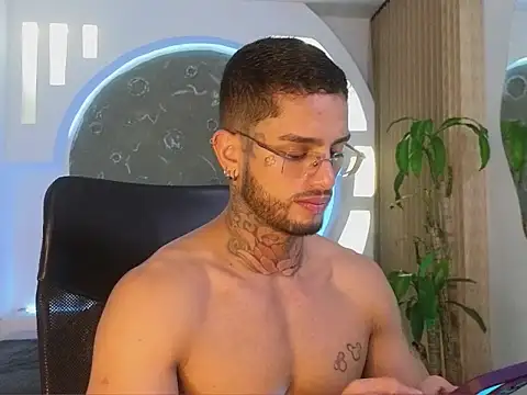 Snapshot of Alanrodgers chatting on 02.13.26 Alanrodgers online show from 02.13.26