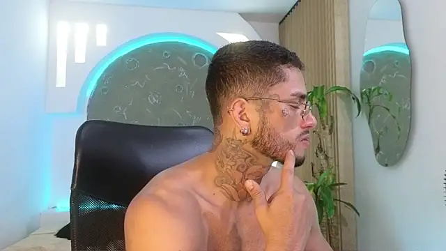 Snapshot of Alanrodgers chatting on 02.23.26 Alanrodgers online show from 02.23.26