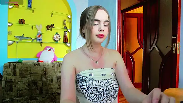Snapshot of AlicaLOVEalisa777 chatting on 05.19.26 AlicaLOVEalisa777 online show from 05.19.26