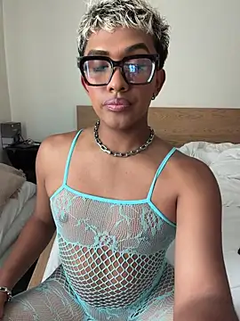 Snapshot of Ashleythelatina chatting on 07.06.26 Ashleythelatina online show from 07.06.26