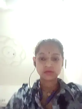 Snapshot of Mohnicute chatting on 05.02.26 Mohnicute online show from 05.02.26