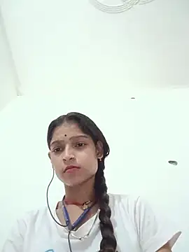 Snapshot of Mohnicute chatting on 07.20.26 Mohnicute online show from 07.20.26