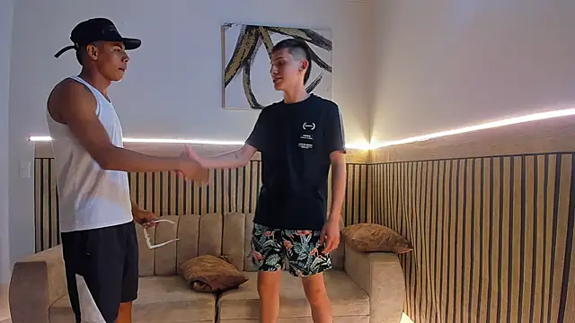 Snapshot of Justingsex1 chatting on 11.11.25 Justingsex1 online show from 11.11.25