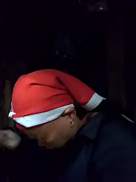 girl-hot2x online show from 11.12.25