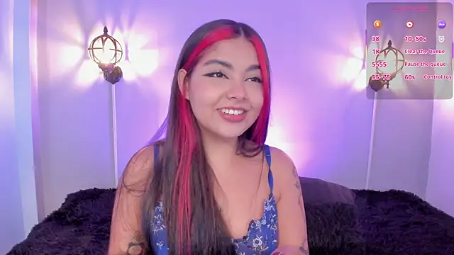 Snapshot of Stephany-roses- chatting on 12.22.25 Stephany-roses- online show from 12.22.25