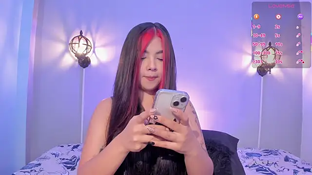 Snapshot of Stephany-roses- chatting on 01.13.26 Stephany-roses- online show from 01.13.26