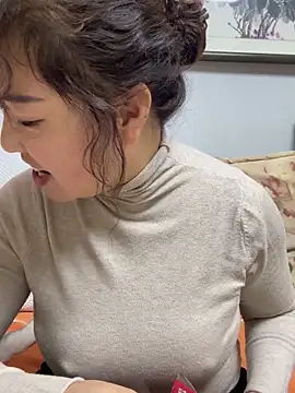 Snapshot of oo-shanshan chatting on 12.01.25 oo-shanshan online show from 12.01.25