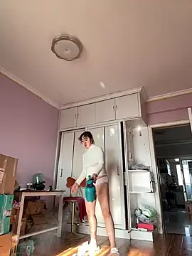 Snapshot of oo-shanshan chatting on 12.21.25 oo-shanshan online show from 12.21.25