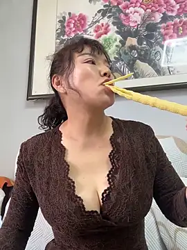 Snapshot of oo-shanshan chatting on 02.03.26 oo-shanshan online show from 02.03.26