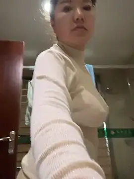 Snapshot of oo-shanshan chatting on 02.15.26 oo-shanshan online show from 02.15.26