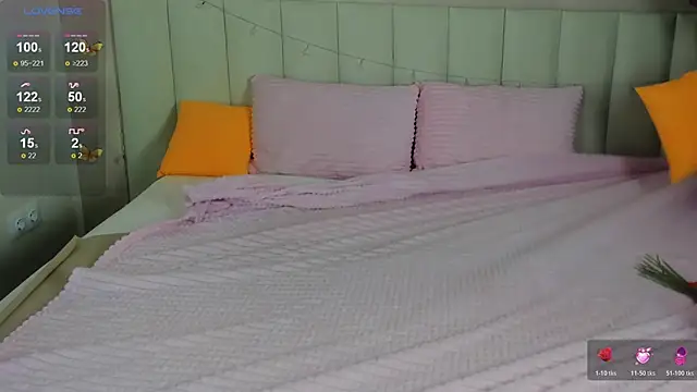 Lina Moony online show from 02.25.26