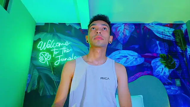 Snapshot of Imtavo chatting on 01.18.26 Imtavo online show from 01.18.26