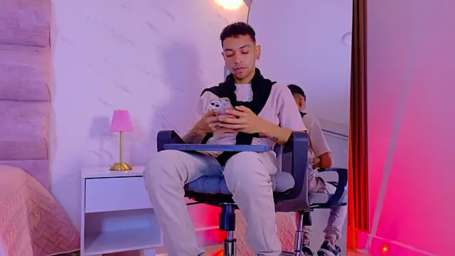 Snapshot of Imtavo chatting on 02.01.26 Imtavo online show from 02.01.26