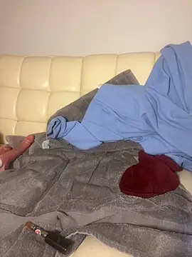 mellikitten online show from 12.17.25