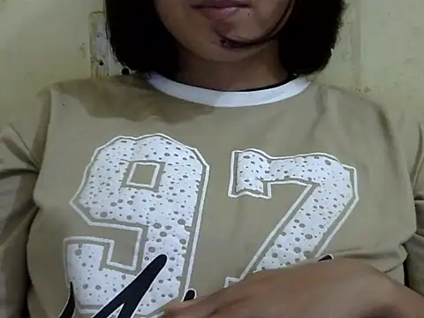 Snapshot of Anika_Singh chatting on 05.12.26 Anika Singh online show from 05.12.26