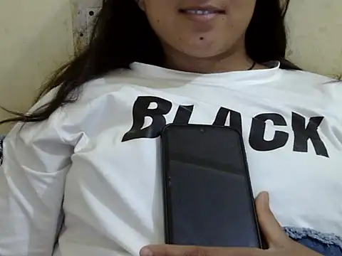 Snapshot of Anika_Singh chatting on 05.13.26 Anika Singh online show from 05.13.26