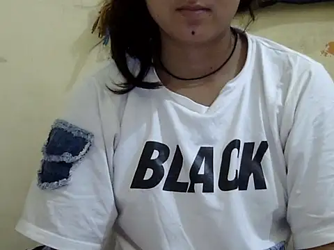 Snapshot of Anika_Singh chatting on 05.19.26 Anika Singh online show from 05.19.26