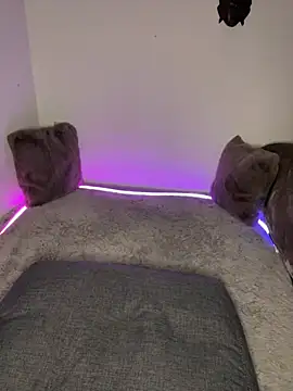 AuroraAllure 27 online show from 03.19.26