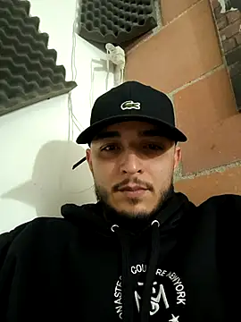 Snapshot of mohamedkarimm chatting on 11.16.25 mohamedkarimm online show from 11.16.25