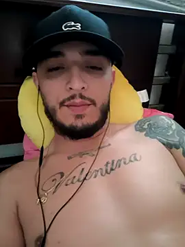 Snapshot of mohamedkarimm chatting on 12.02.25 mohamedkarimm online show from 12.02.25