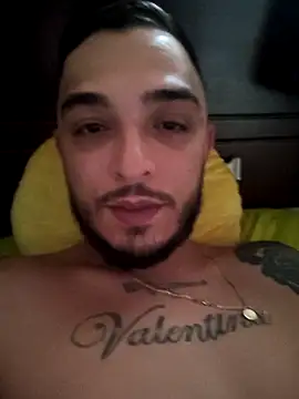 Snapshot of mohamedkarimm chatting on 12.16.25 mohamedkarimm online show from 12.16.25