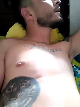 Snapshot of mohamedkarimm chatting on 12.22.25 mohamedkarimm online show from 12.22.25