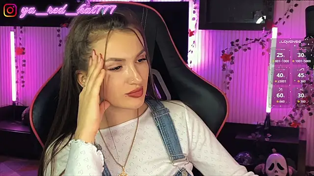 -RED HAT- online show from 04.12.26