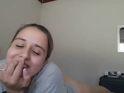 Snapshot of daddys_only_girl chatting on 11.14.25 daddys only girl online show from 11.14.25