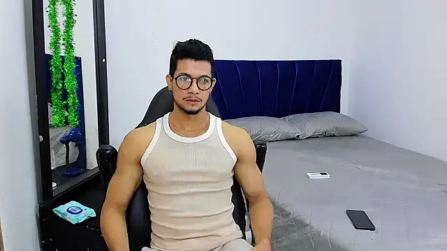 Snapshot of Nolan_joness chatting on 11.21.25 Nolan joness online show from 11.21.25