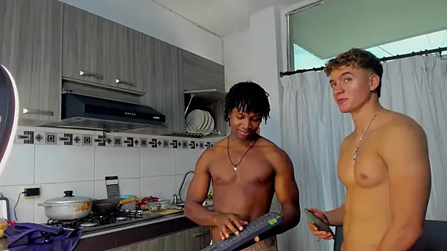 Snapshot of Nolan_joness chatting on 11.25.25 Nolan joness online show from 11.25.25