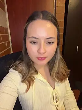 Snapshot of Liilaaaa_23 chatting on 11.11.25 Liilaaaa 23 online show from 11.11.25