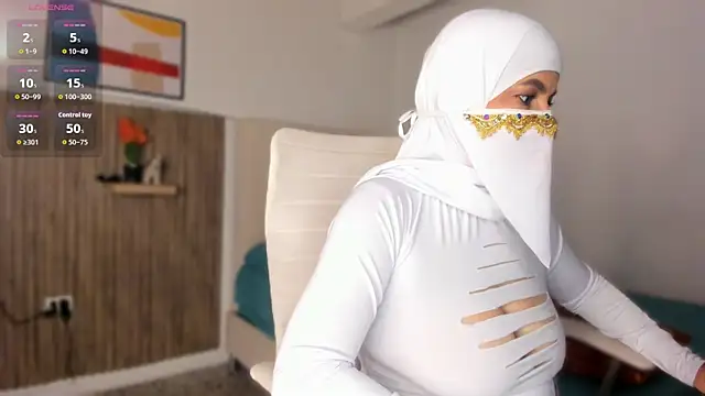 Hannaa Dolly online show from 11.20.25