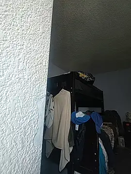 ianyoung18 online show from 11.11.25