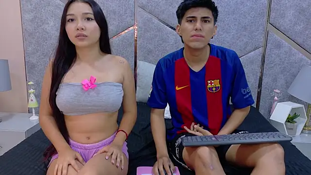 Snapshot of Lily_y_Finn chatting on 11.20.25 Lily y Finn online show from 11.20.25