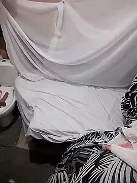 Snapshot of LenaLovesAnal chatting on 11.27.25 LenaLovesAnal online show from 11.27.25