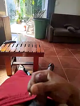 Snapshot of adventon chatting on 12.18.25 adventon online show from 12.18.25